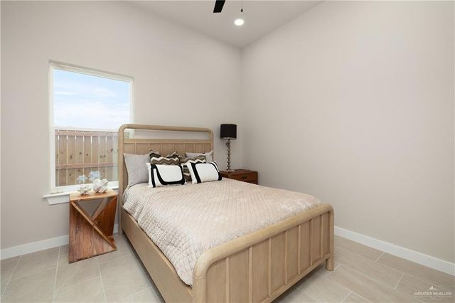2401 Zinnia Street, Weslaco, TX 78599