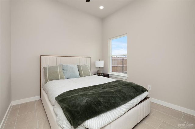2401 Zinnia Street, Weslaco, TX 78599
