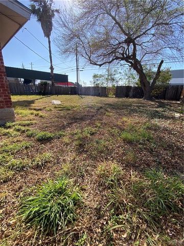 105 Pena Avenue, Weslaco, TX 78599