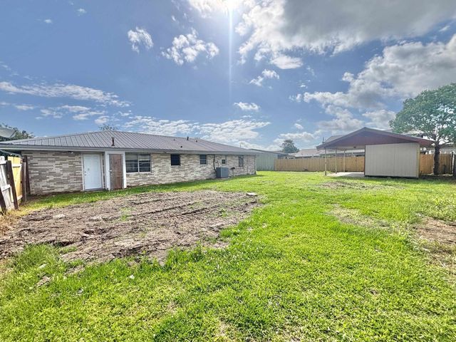 400 Third St, Lockport, LA 70374
