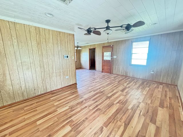 400 Third St, Lockport, LA 70374