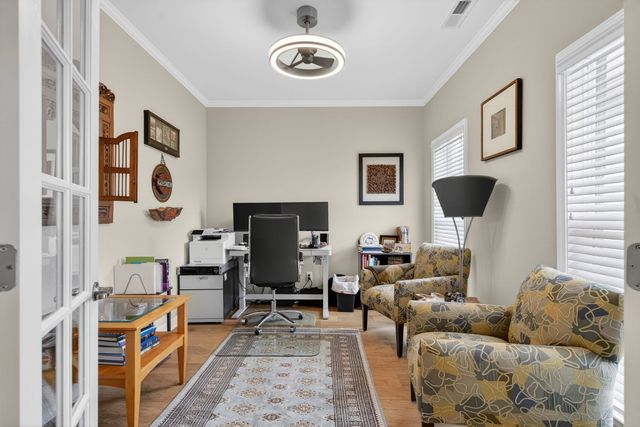 6023 Parkhaven Blvd, Hermitage, TN 37076