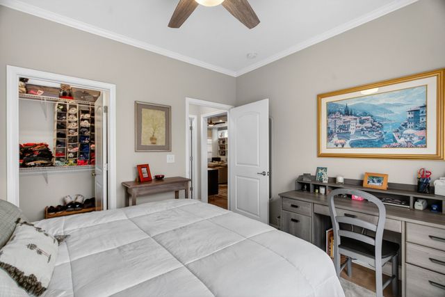 6023 Parkhaven Blvd, Hermitage, TN 37076