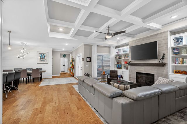 6023 Parkhaven Blvd, Hermitage, TN 37076