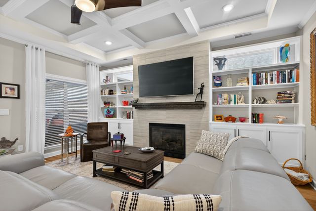 6023 Parkhaven Blvd, Hermitage, TN 37076