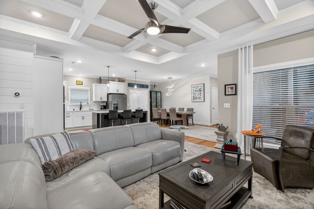 6023 Parkhaven Blvd, Hermitage, TN 37076