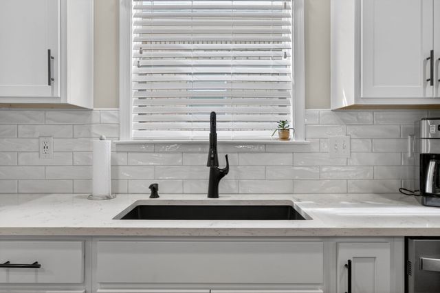 6023 Parkhaven Blvd, Hermitage, TN 37076