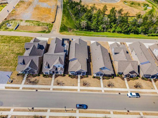 6023 Parkhaven Blvd, Hermitage, TN 37076