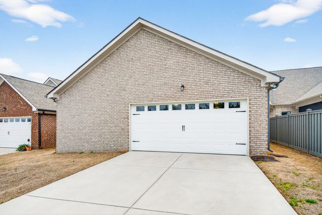 6023 Parkhaven Blvd, Hermitage, TN 37076