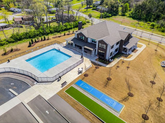 6023 Parkhaven Blvd, Hermitage, TN 37076