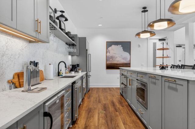 6023 Parkhaven Blvd, Hermitage, TN 37076