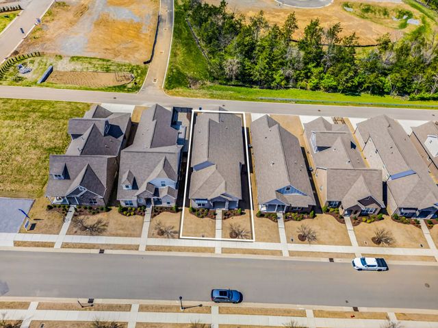 6023 Parkhaven Blvd, Hermitage, TN 37076