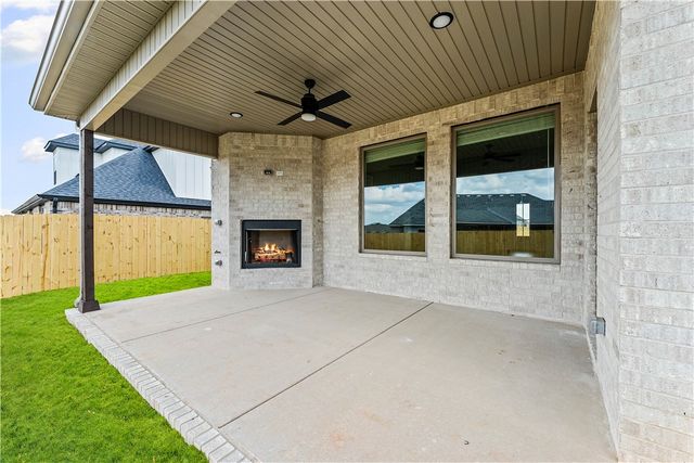 1508 Lookout Lane, Cave Springs, AR 72718