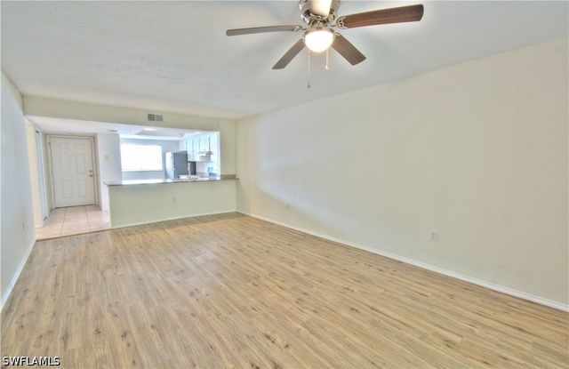 2385 Naples Trace CIR 2, Naples, FL 34109