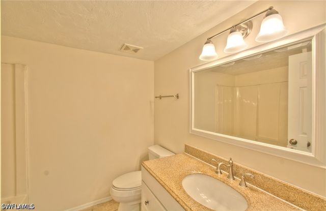 2385 Naples Trace CIR 2, Naples, FL 34109