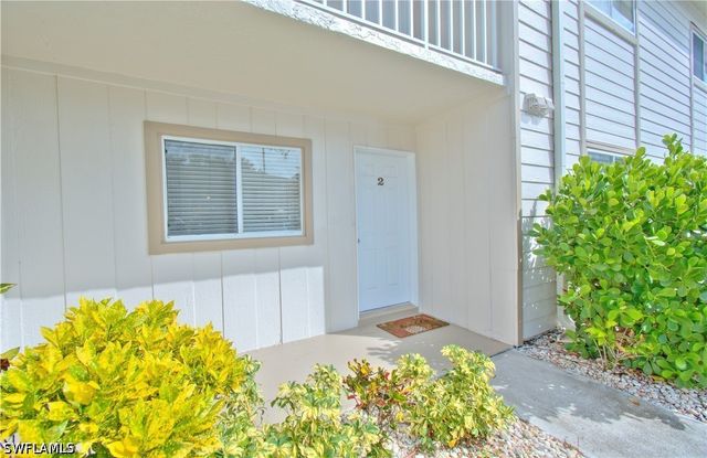 2385 Naples Trace CIR 2, Naples, FL 34109