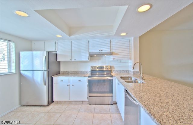 2385 Naples Trace CIR 2, Naples, FL 34109