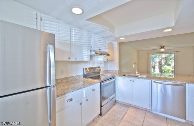2385 Naples Trace CIR 2, Naples, FL 34109