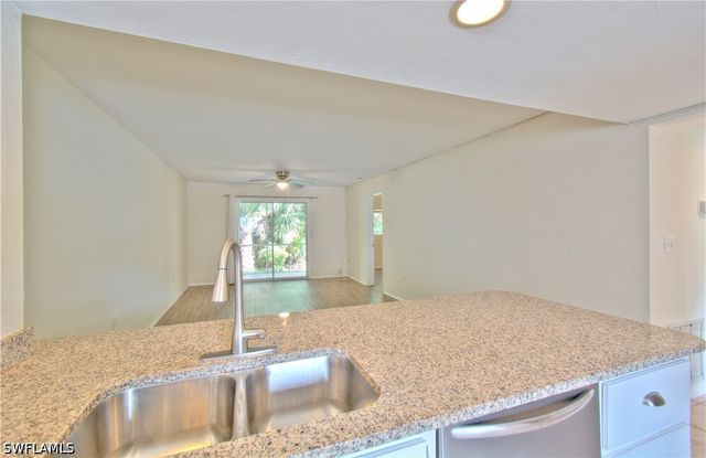 2385 Naples Trace CIR 2, Naples, FL 34109
