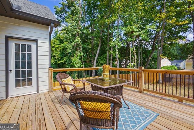 209 Tennis Court Lane NW, Kennesaw, GA 30144