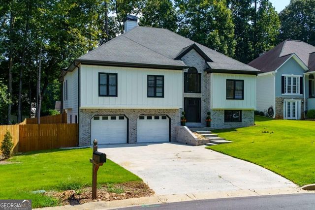 209 Tennis Court Lane NW, Kennesaw, GA 30144