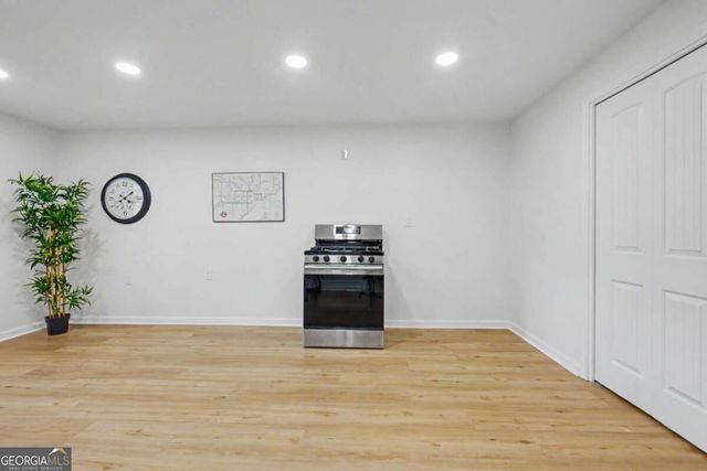 209 Tennis Court Lane NW, Kennesaw, GA 30144
