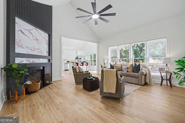 209 Tennis Court Lane NW, Kennesaw, GA 30144