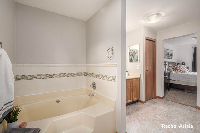 153 Colonial Drive, Bedford Twp, MI 49012