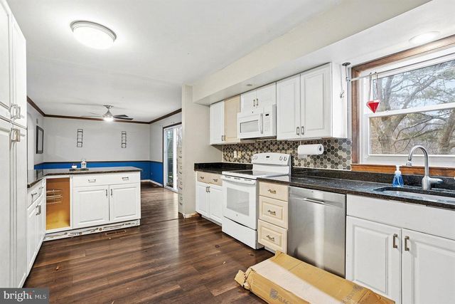 708 SCOTSDALE RD, Westminster, MD 21157