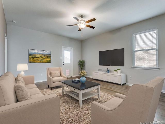 9219 Foxing Blf, Converse, TX 78109