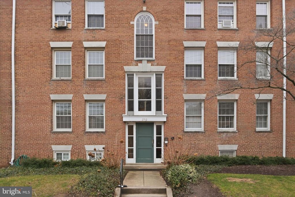 Image 1 of property listing at 2712 ORDWAY ST NW #4, Washington, DC 20008