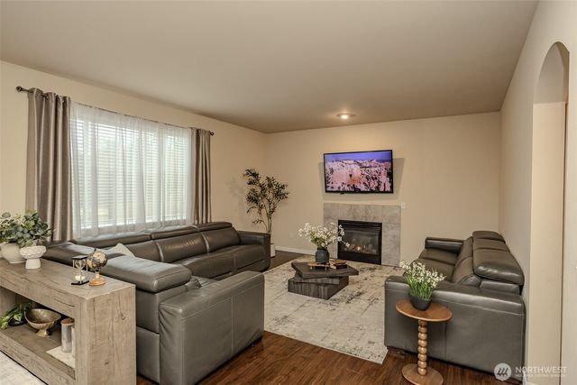 1737 Hillcrest Loop, Mount Vernon, WA 98274