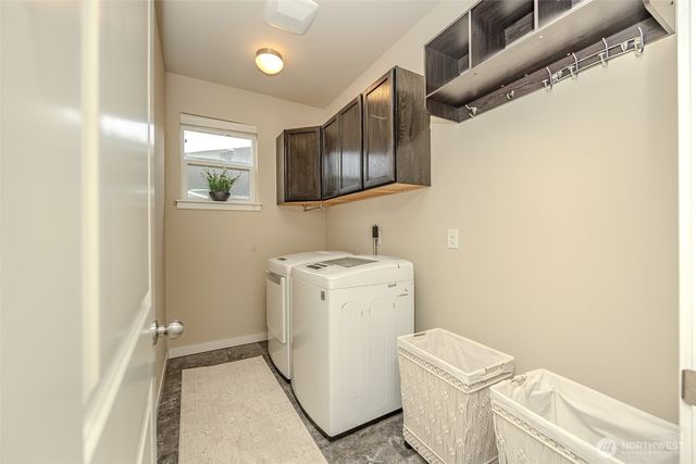 1737 Hillcrest Loop, Mount Vernon, WA 98274