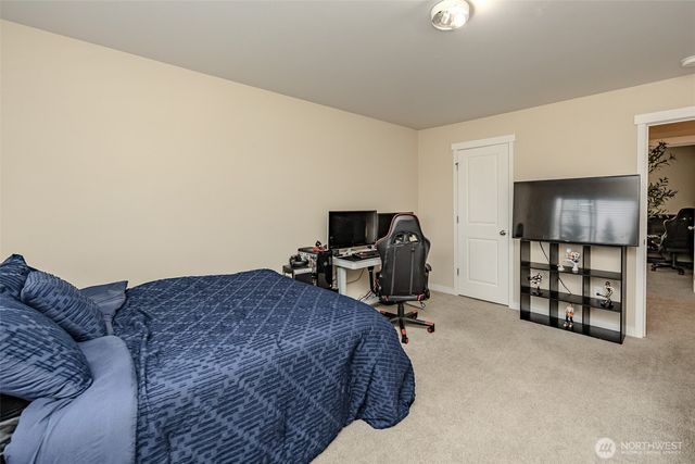 1737 Hillcrest Loop, Mount Vernon, WA 98274