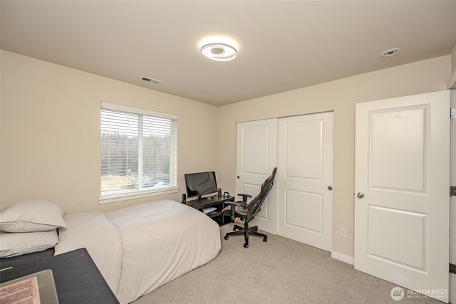 1737 Hillcrest Loop, Mount Vernon, WA 98274