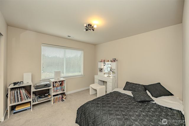 1737 Hillcrest Loop, Mount Vernon, WA 98274