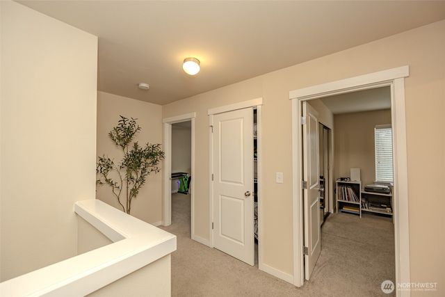 1737 Hillcrest Loop, Mount Vernon, WA 98274