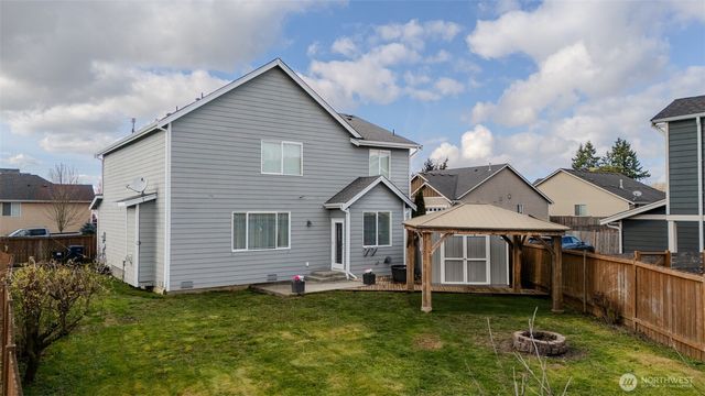 1737 Hillcrest Loop, Mount Vernon, WA 98274