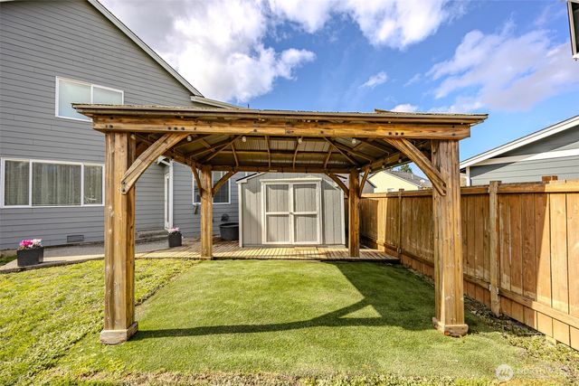 1737 Hillcrest Loop, Mount Vernon, WA 98274