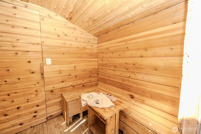 1737 Hillcrest Loop, Mount Vernon, WA 98274