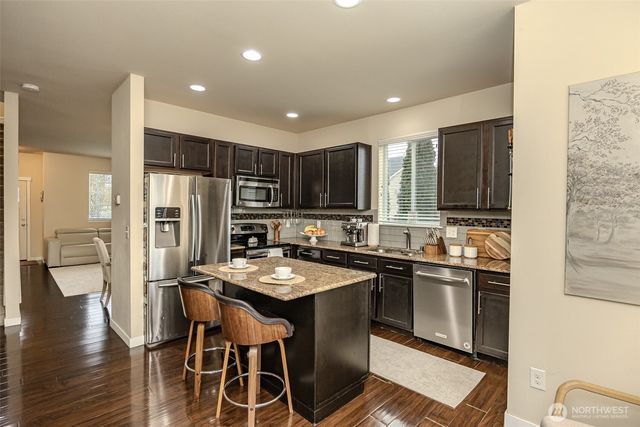 1737 Hillcrest Loop, Mount Vernon, WA 98274