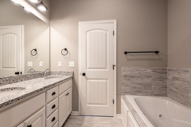 930 168th Court, Basehor, KS 66007