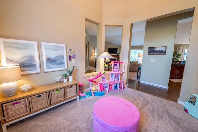W351N5700 Westshore ROAD, Oconomowoc, WI 53066