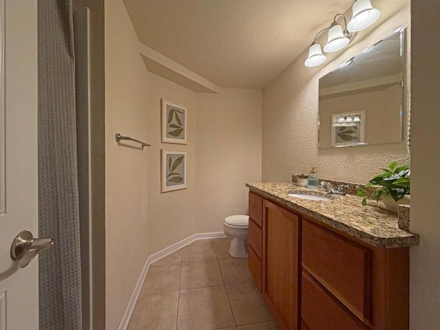 W351N5700 Westshore ROAD, Oconomowoc, WI 53066