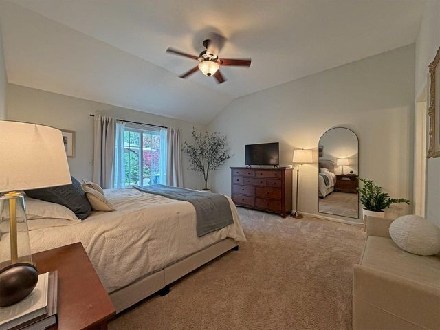 W351N5700 Westshore ROAD, Oconomowoc, WI 53066