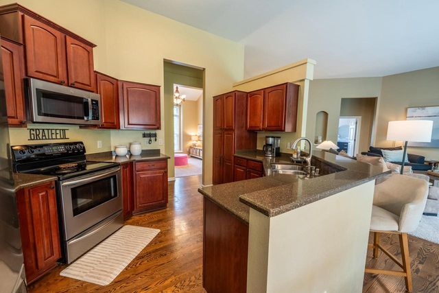 W351N5700 Westshore ROAD, Oconomowoc, WI 53066