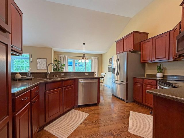 W351N5700 Westshore ROAD, Oconomowoc, WI 53066