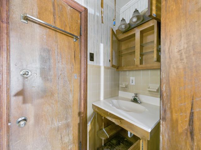 5504 Dobson Street, North Charleston, SC 29406