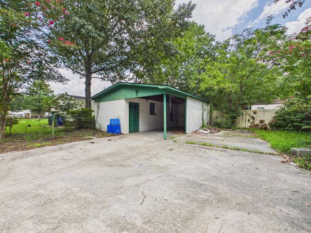 5504 Dobson Street, North Charleston, SC 29406