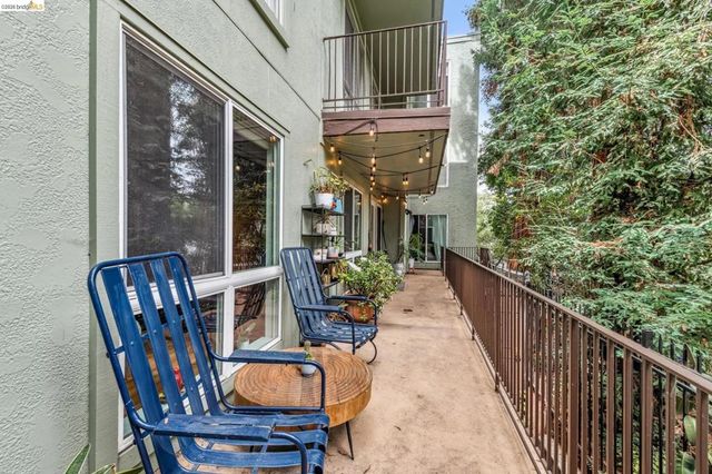 199 199 Montecito Ave 105, Oakland, CA 94610